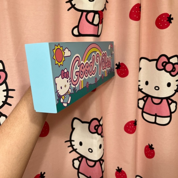 Hello kitty wall art - Picture 6 of 6